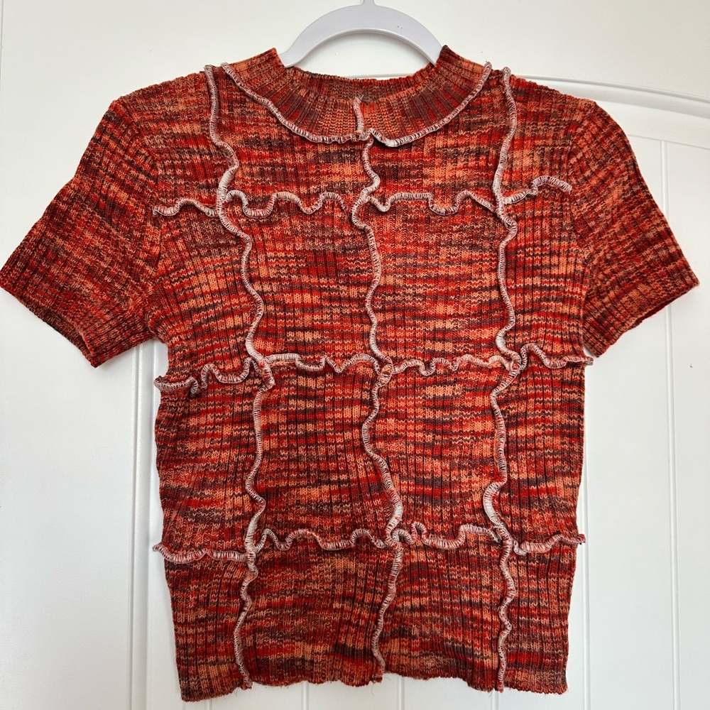 Red knit tee
